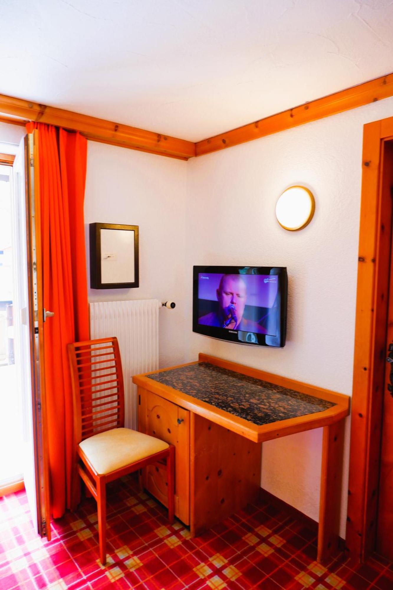 Hotel Christiania Saas-Fee Exterior foto